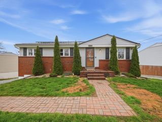 134 York Way, Center Twp, PA 15061