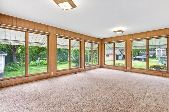 453 Summit Avenue, Eau Claire, WI 54701