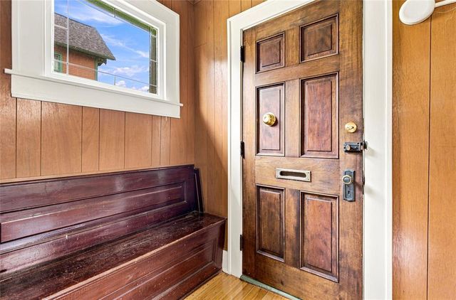 453 Summit Avenue, Eau Claire, WI 54701