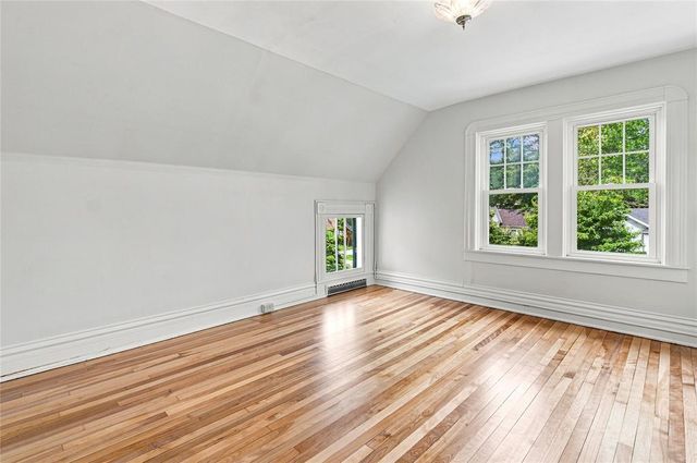 453 Summit Avenue, Eau Claire, WI 54701