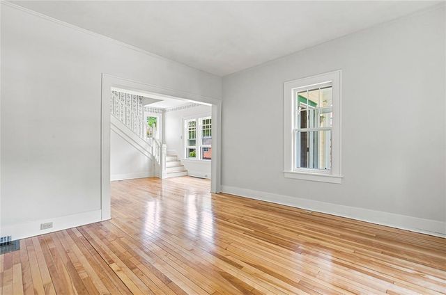 453 Summit Avenue, Eau Claire, WI 54701