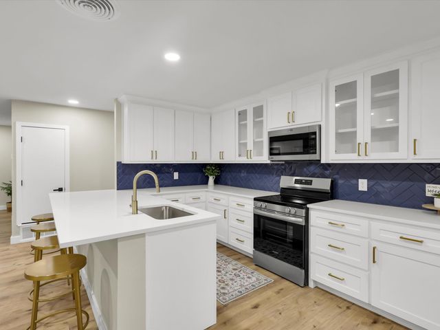 6005 Saint Johns Lane, Fort Worth, TX 76114