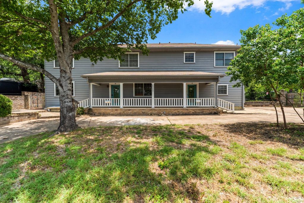 1303 Newfield LN, Austin, TX 78703