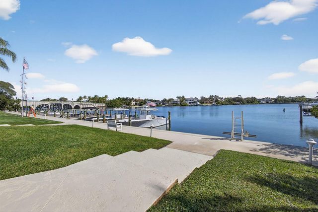 478 Tequesta Drive 205, Tequesta, FL 33469