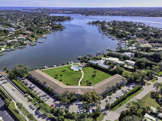 478 Tequesta Drive 205, Tequesta, FL 33469