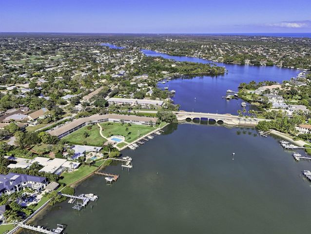 478 Tequesta Drive 205, Tequesta, FL 33469