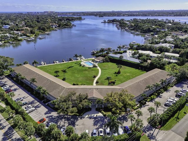 478 Tequesta Drive 205, Tequesta, FL 33469