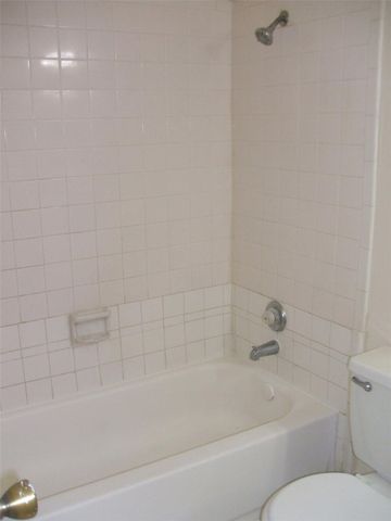 10101 S Gessner Road 316, Houston, TX 77071