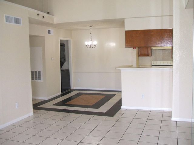 10101 S Gessner Road 316, Houston, TX 77071