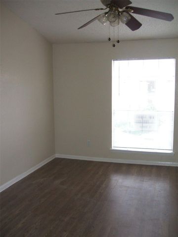10101 S Gessner Road 316, Houston, TX 77071