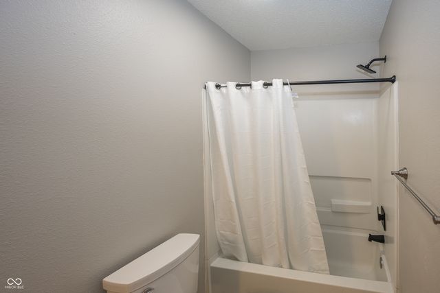 2488 Woodfield Boulevard, Franklin, IN 46131
