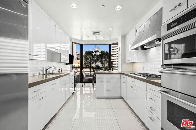 10601 Wilshire Boulevard 702, Los Angeles, CA 90024