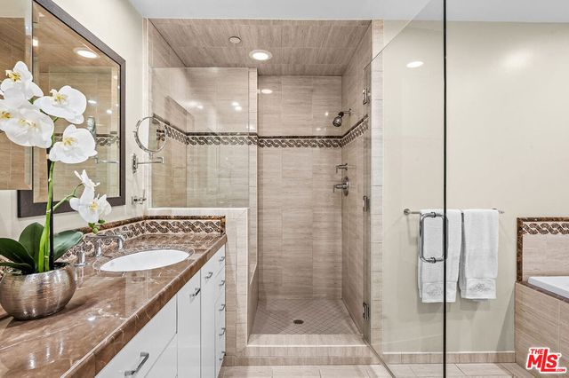 10601 Wilshire Boulevard 702, Los Angeles, CA 90024
