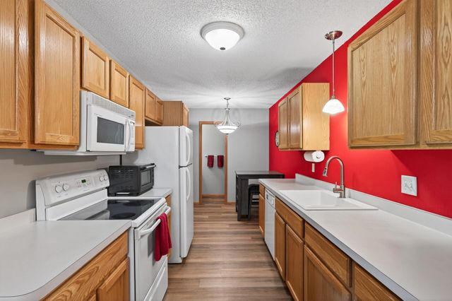 1324 Crown Oaks Drive, Spring Lake Park, MN 55432