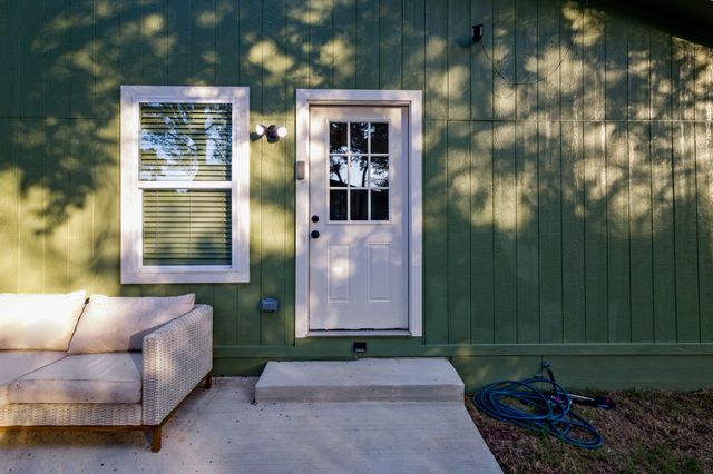 211 Pecan Street, Waxahachie, TX 75165