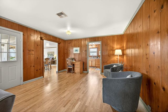 965 Park Street, Ashland, OR 97520