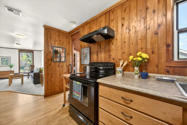 965 Park Street, Ashland, OR 97520