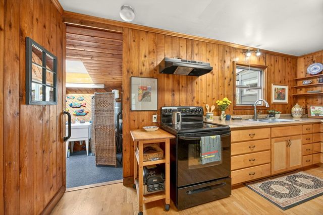 965 Park Street, Ashland, OR 97520