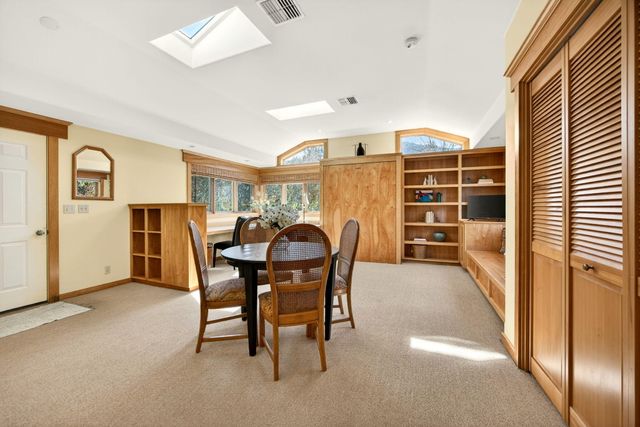 965 Park Street, Ashland, OR 97520