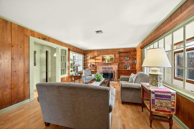 965 Park Street, Ashland, OR 97520