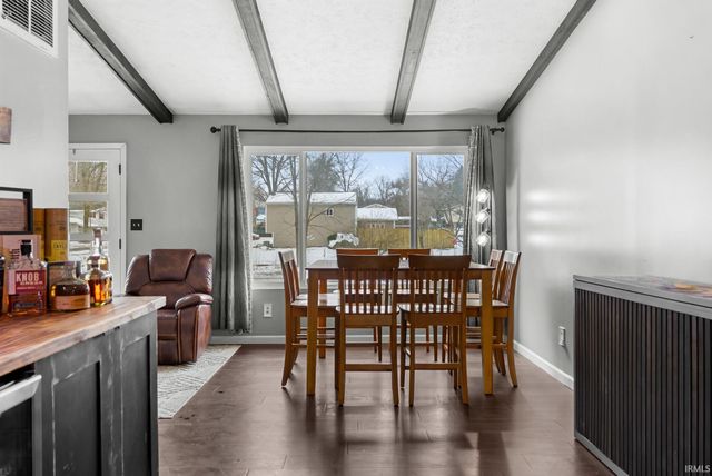 20305 Topaz Street, South Bend, IN 46614