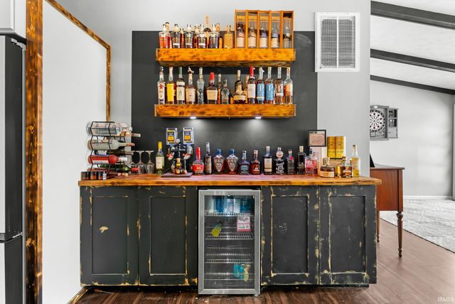 20305 Topaz Street, South Bend, IN 46614