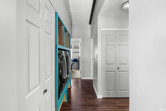 20305 Topaz Street, South Bend, IN 46614