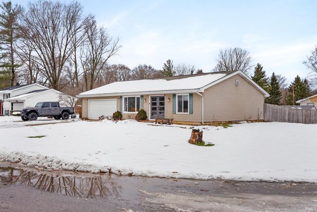 20305 Topaz Street, South Bend, IN 46614