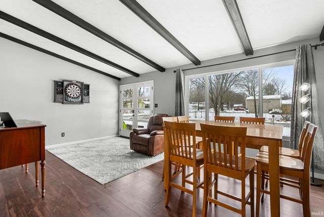 20305 Topaz Street, South Bend, IN 46614