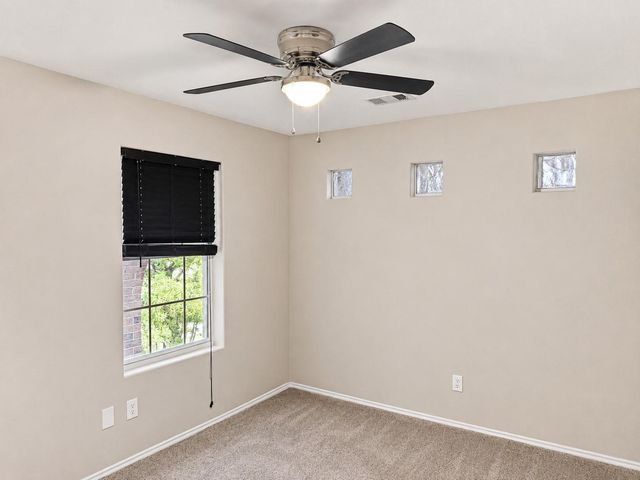 422 Mystic Glen Loop, Houston, TX 77339