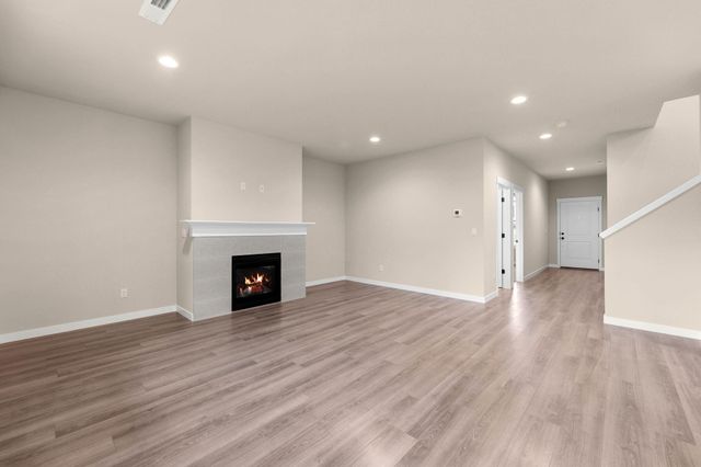 148 Valemont Drive 11, Eagle Point, OR 97524