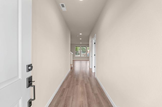 148 Valemont Drive 11, Eagle Point, OR 97524