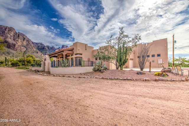 6065 E Forest Street, Apache Junction, AZ 85119