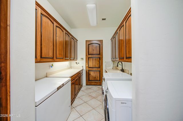 6065 E Forest Street, Apache Junction, AZ 85119