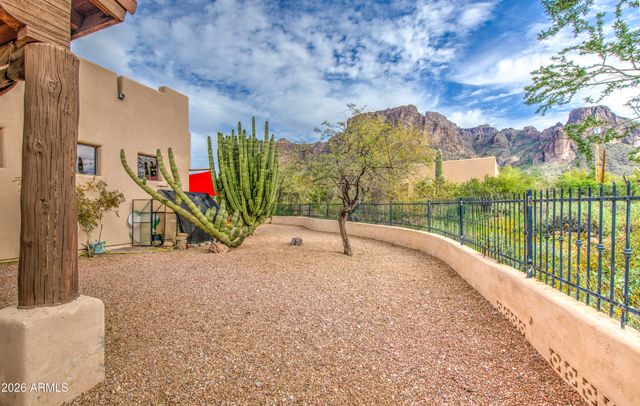 6065 E Forest Street, Apache Junction, AZ 85119