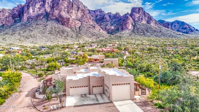 6065 E Forest Street, Apache Junction, AZ 85119