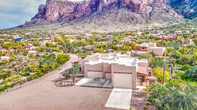 6065 E Forest Street, Apache Junction, AZ 85119