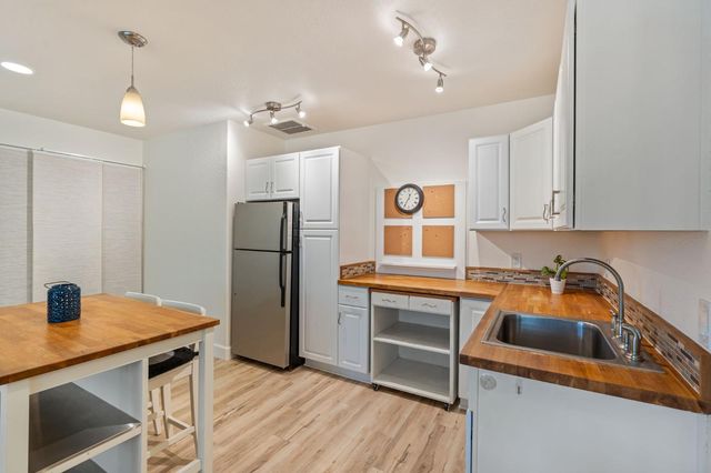 12632 Vick Ct, Auburn, CA 95603