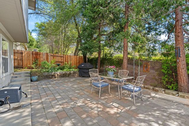 12632 Vick Ct, Auburn, CA 95603