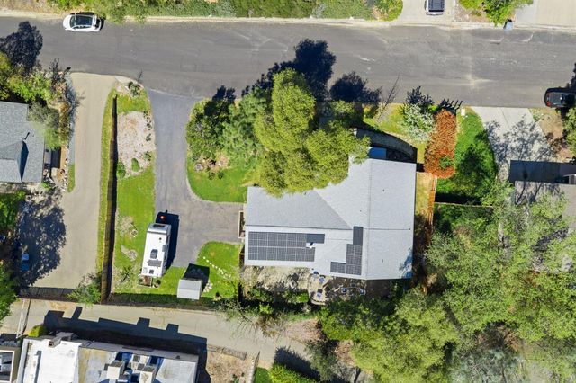 12632 Vick Ct, Auburn, CA 95603