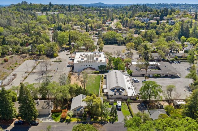 12632 Vick Ct, Auburn, CA 95603