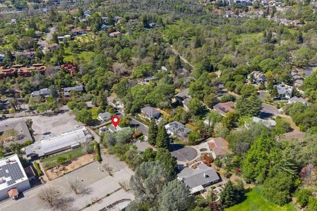 12632 Vick Ct, Auburn, CA 95603