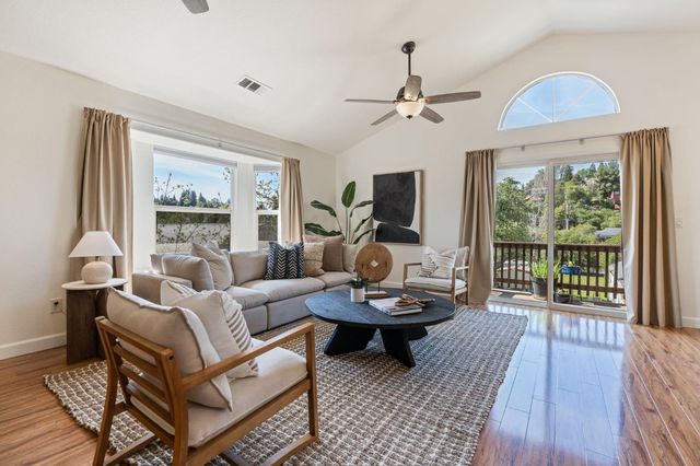 12632 Vick Ct, Auburn, CA 95603