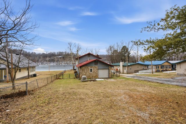 63743 E 202 Road, Wyandotte, OK 74370