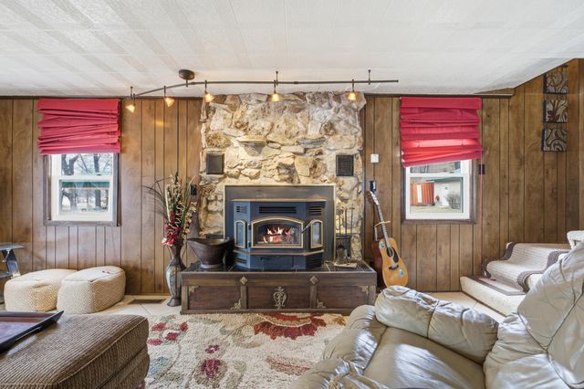 63743 E 202 Road, Wyandotte, OK 74370