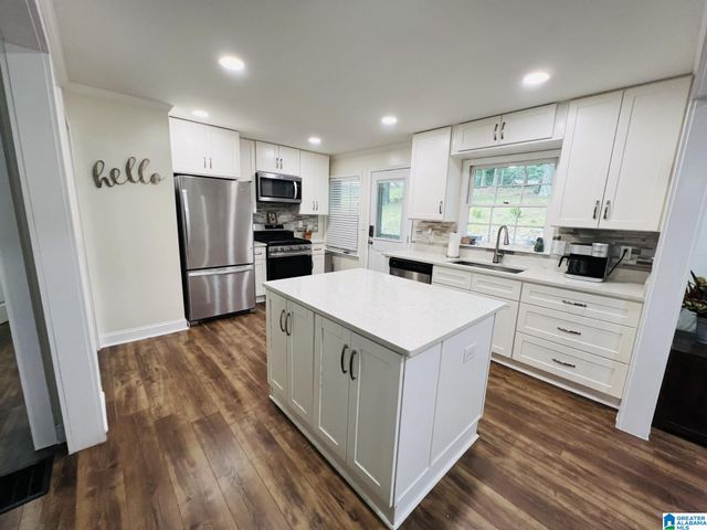 1108 LAKE JOYCE ROAD, Moody, AL 35004