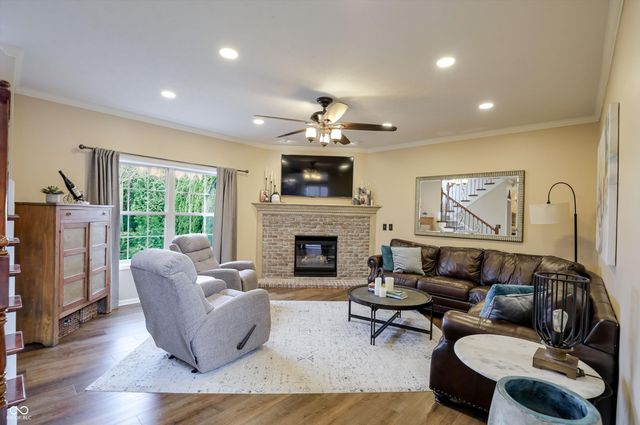 4401 Brittany Drive, Zionsville, IN 46077