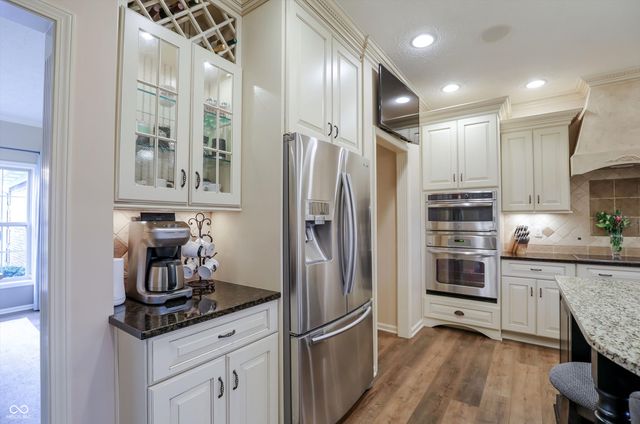 4401 Brittany Drive, Zionsville, IN 46077