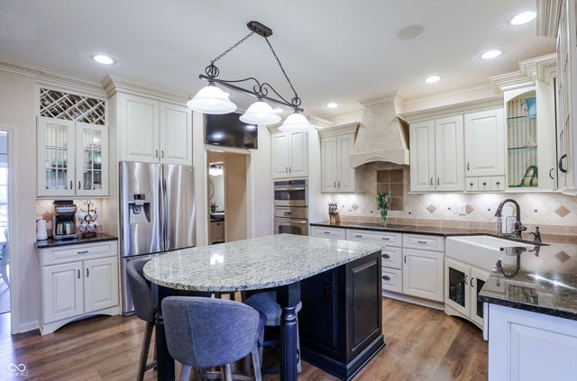 4401 Brittany Drive, Zionsville, IN 46077