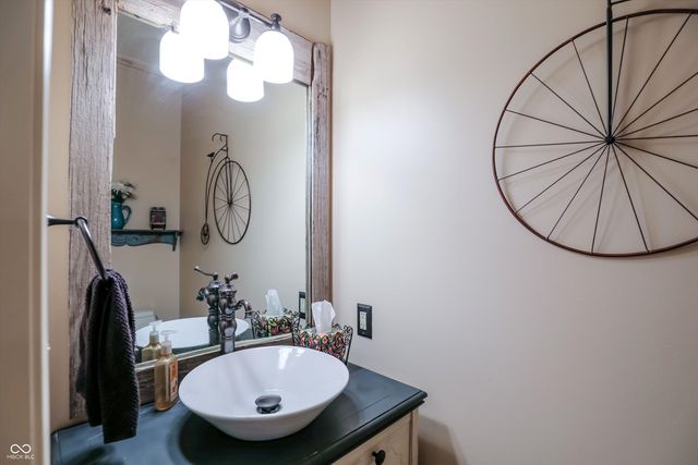 4401 Brittany Drive, Zionsville, IN 46077